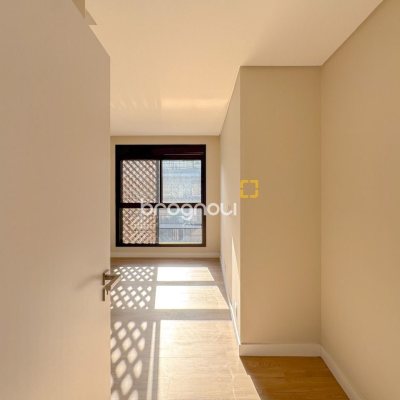 Apartamento com 236m², 3 quartos (sendo 3 suítes), 2 garagens, no bairro Jurerê em Florianópolis