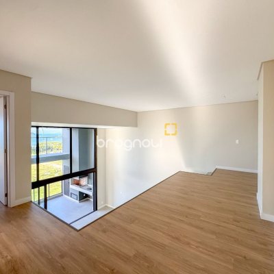 Apartamento com 236m², 3 quartos (sendo 3 suítes), 2 garagens, no bairro Jurerê em Florianópolis