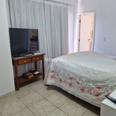 Casa com 240m², 5 quartos (sendo 1 suíte), 2 garagens, no bairro Santa Mônica em Florianópolis