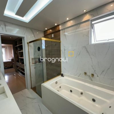 Cobertura com 367m², 3 quartos (sendo 3 suítes), 4 garagens, no bairro Estreito em Florianópolis