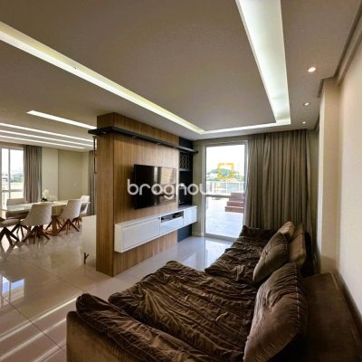 Cobertura com 367m², 3 quartos (sendo 3 suítes), 4 garagens, no bairro Estreito em Florianópolis