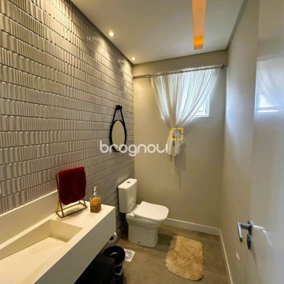 Cobertura com 367m², 3 quartos (sendo 3 suítes), 4 garagens, no bairro Estreito em Florianópolis