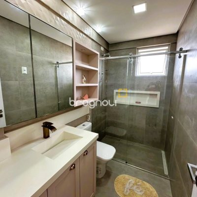 Cobertura com 367m², 3 quartos (sendo 3 suítes), 4 garagens, no bairro Estreito em Florianópolis