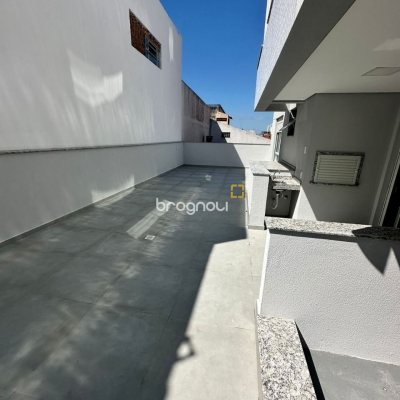 Apartamento com 75m², 2 quartos (sendo 1 suíte), 1 garagem, no bairro Barreiros em São José
