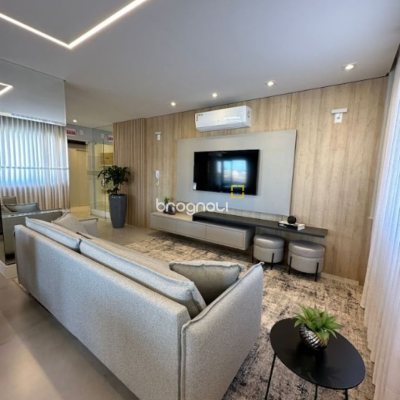 Apartamento com 75m², 2 quartos (sendo 1 suíte), 1 garagem, no bairro Barreiros em São José