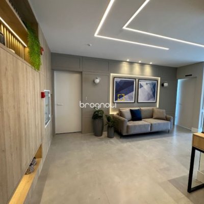 Apartamento com 75m², 2 quartos (sendo 1 suíte), 1 garagem, no bairro Barreiros em São José