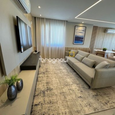 Apartamento com 75m², 2 quartos (sendo 1 suíte), 1 garagem, no bairro Barreiros em São José