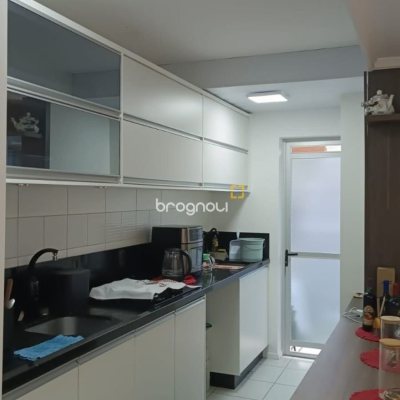 Apartamento com 54m², 2 quartos, 1 garagem, no bairro Sertão do Maruim em São José