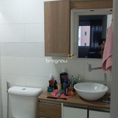 Apartamento com 54m², 2 quartos, 1 garagem, no bairro Sertão do Maruim em São José
