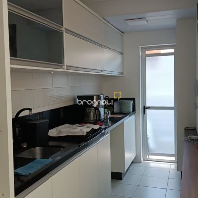 Apartamento com 54m², 2 quartos, 1 garagem, no bairro Sertão do Maruim em São José