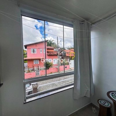 Apartamento com 84m², 2 quartos (sendo 1 suíte), 2 garagens, no bairro Ingleses em Florianópolis