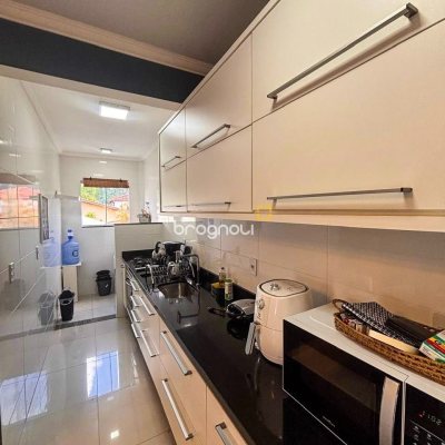 Apartamento com 84m², 2 quartos (sendo 1 suíte), 2 garagens, no bairro Ingleses em Florianópolis