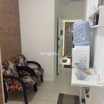 Sala com 32m², no bairro Centro em Florianópolis