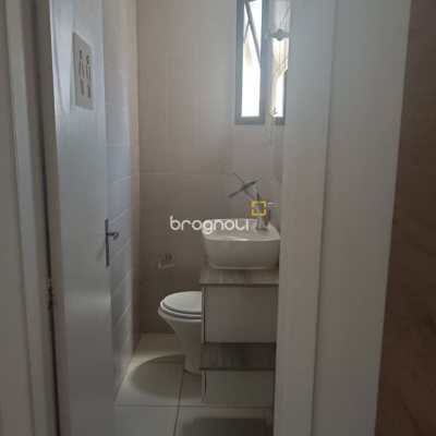 Sala com 32m², no bairro Centro em Florianópolis