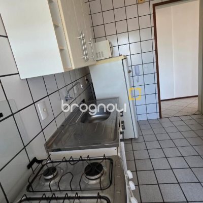 Apartamento com 63m², 2 quartos, 1 garagem, no bairro Trindade em Florianópolis