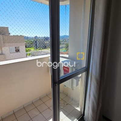 Apartamento com 63m², 2 quartos, 1 garagem, no bairro Trindade em Florianópolis