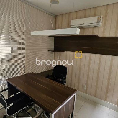 Sala com 58m², no bairro Centro em Florianópolis