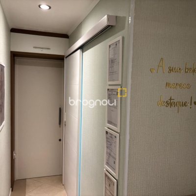Sala com 27m², no bairro Centro em Florianópolis