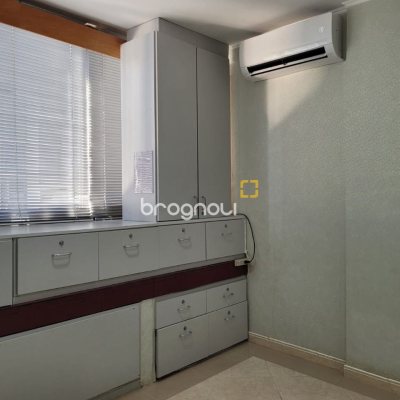 Sala com 27m², no bairro Centro em Florianópolis