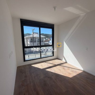 Casa de Condomínio com 85m², 2 quartos (sendo 1 suíte), 1 garagem, no bairro Cachoeira do Bom Jesus em Florianópolis