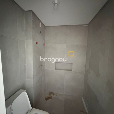 Casa de Condomínio com 85m², 2 quartos (sendo 1 suíte), 1 garagem, no bairro Cachoeira do Bom Jesus em Florianópolis