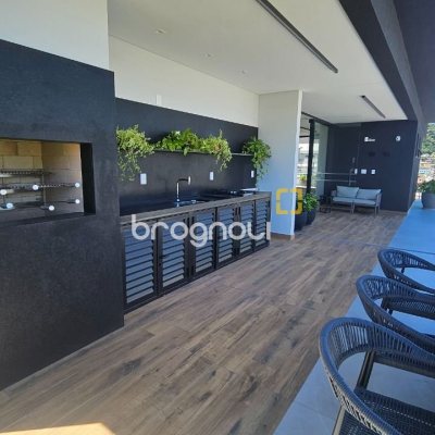 Apartamento com 45m², 1 quarto (sendo 1 suíte), 1 garagem, no bairro Centro em Florianópolis
