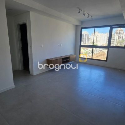 Apartamento com 45m², 1 quarto (sendo 1 suíte), 1 garagem, no bairro Centro em Florianópolis