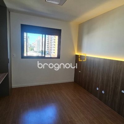 Apartamento com 45m², 1 quarto (sendo 1 suíte), 1 garagem, no bairro Centro em Florianópolis