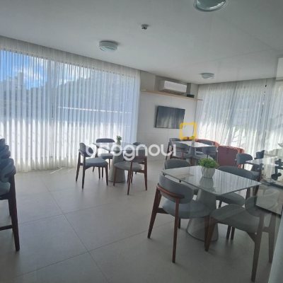 Apartamento com 45m², 1 quarto (sendo 1 suíte), 1 garagem, no bairro Centro em Florianópolis