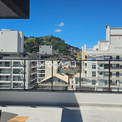 Apartamento com 45m², 1 quarto (sendo 1 suíte), 1 garagem, no bairro Centro em Florianópolis
