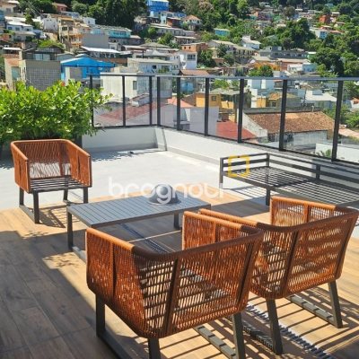 Apartamento com 45m², 1 quarto (sendo 1 suíte), 1 garagem, no bairro Centro em Florianópolis