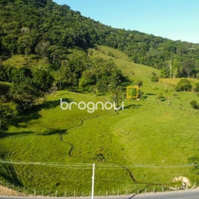 Terreno com 141947m², no bairro Forquilhas em São José
