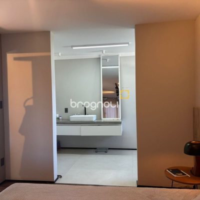Casa com 315m², 4 quartos (sendo 3 suítes), 4 garagens, no bairro Jurerê Internacional em Florianópolis