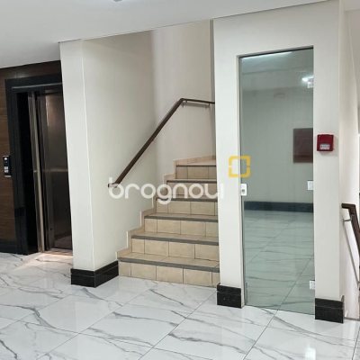 Sala com 40m², no bairro Centro em Florianópolis