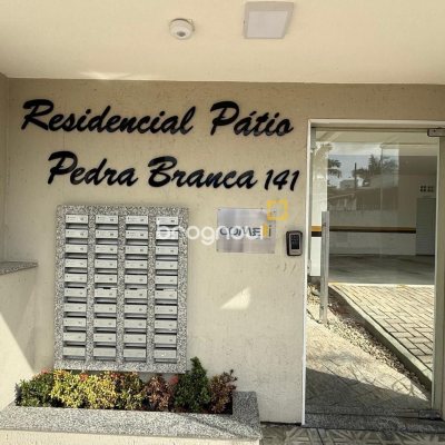 Apartamento com 66m², 2 quartos, 1 garagem, no bairro Pedra Branca em Palhoça