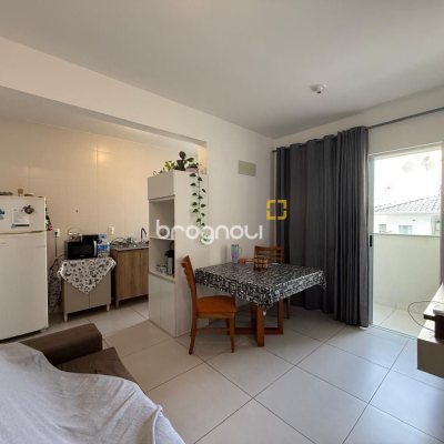 Apartamento com 66m², 2 quartos, 1 garagem, no bairro Pedra Branca em Palhoça