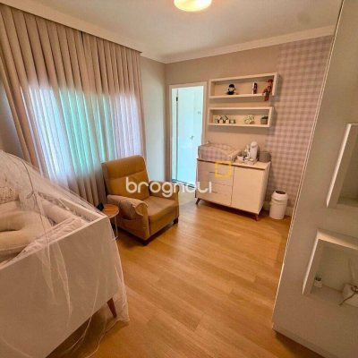 Casa com 199m², 4 quartos (sendo 3 suítes), 2 garagens, no bairro Cachoeira do Bom Jesus em Florianópolis