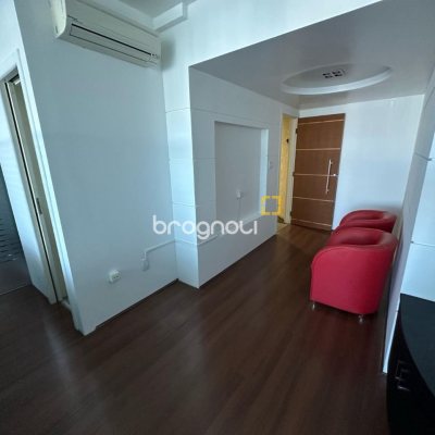 Sala com 65m², no bairro Centro em Florianópolis