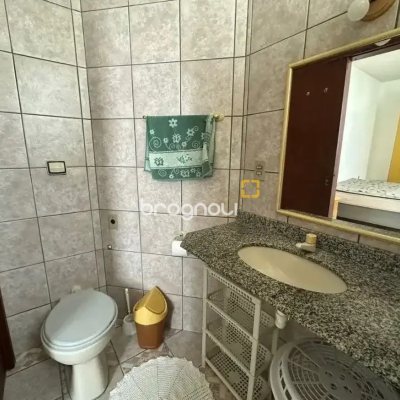 Apartamento com 70m², 2 quartos (sendo 1 suíte), 1 garagem, no bairro Ingleses em Florianópolis