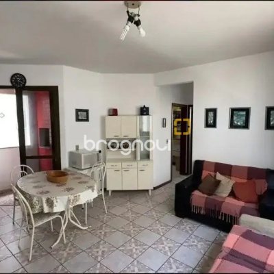 Apartamento com 70m², 2 quartos (sendo 1 suíte), 1 garagem, no bairro Ingleses em Florianópolis