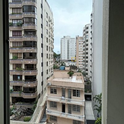 Apartamento com 89m², 3 quartos (sendo 1 suíte), 1 garagem, no bairro Centro em Florianópolis