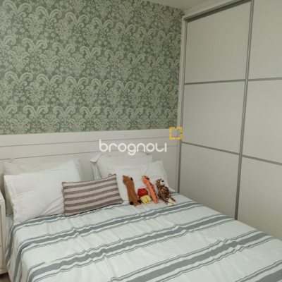 Apartamento com 89m², 3 quartos (sendo 1 suíte), 1 garagem, no bairro Centro em Florianópolis