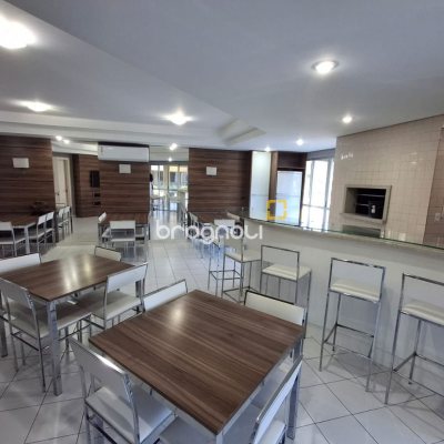 Cobertura com 127m², 3 quartos (sendo 1 suíte), 2 garagens, no bairro Saco Grande em Florianópolis