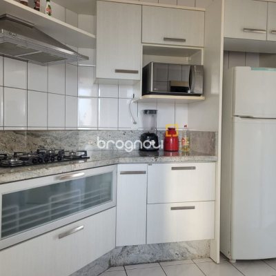 Cobertura com 127m², 3 quartos (sendo 1 suíte), 2 garagens, no bairro Saco Grande em Florianópolis