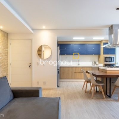 Apartamento com 75m², 2 quartos (sendo 1 suíte), 2 garagens, no bairro Campeche em Florianópolis