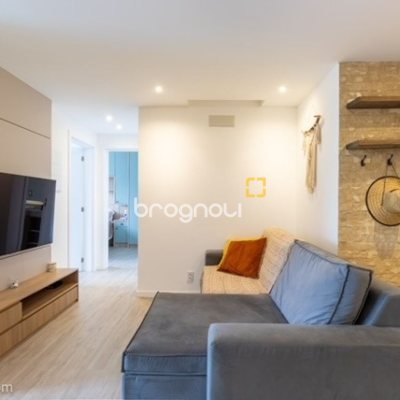 Apartamento com 75m², 2 quartos (sendo 1 suíte), 2 garagens, no bairro Campeche em Florianópolis