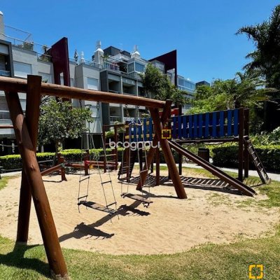 Apartamento com 75m², 2 quartos (sendo 1 suíte), 2 garagens, no bairro Campeche em Florianópolis