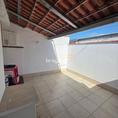 Casa de Condomínio com 67m², 3 quartos, 2 garagens, no bairro Bela Vista em Palhoça