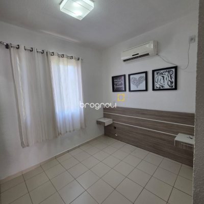 Casa de Condomínio com 67m², 3 quartos, 2 garagens, no bairro Bela Vista em Palhoça