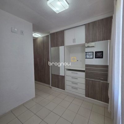 Casa de Condomínio com 67m², 3 quartos, 2 garagens, no bairro Bela Vista em Palhoça